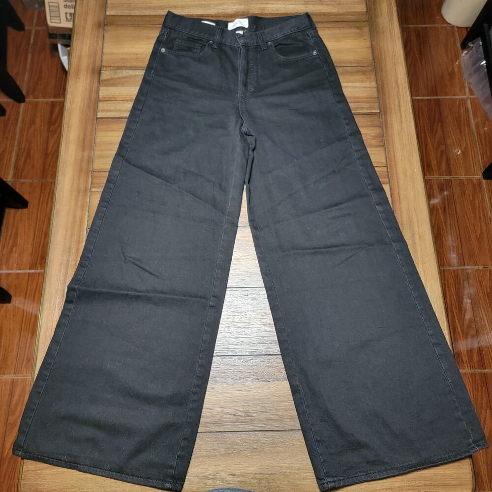 Universal Threads Mid-Rise Super Wide Leg Black Jeans w/ Button Fly - Size 4R